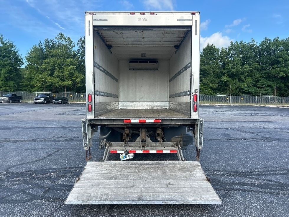 Refrigerated Truck-Light and Medium Duty Trucks-Isuzu-2020-NRR-Middlefield-OH-128,412\n\t\tmiles-$ 53,750 - Image 9