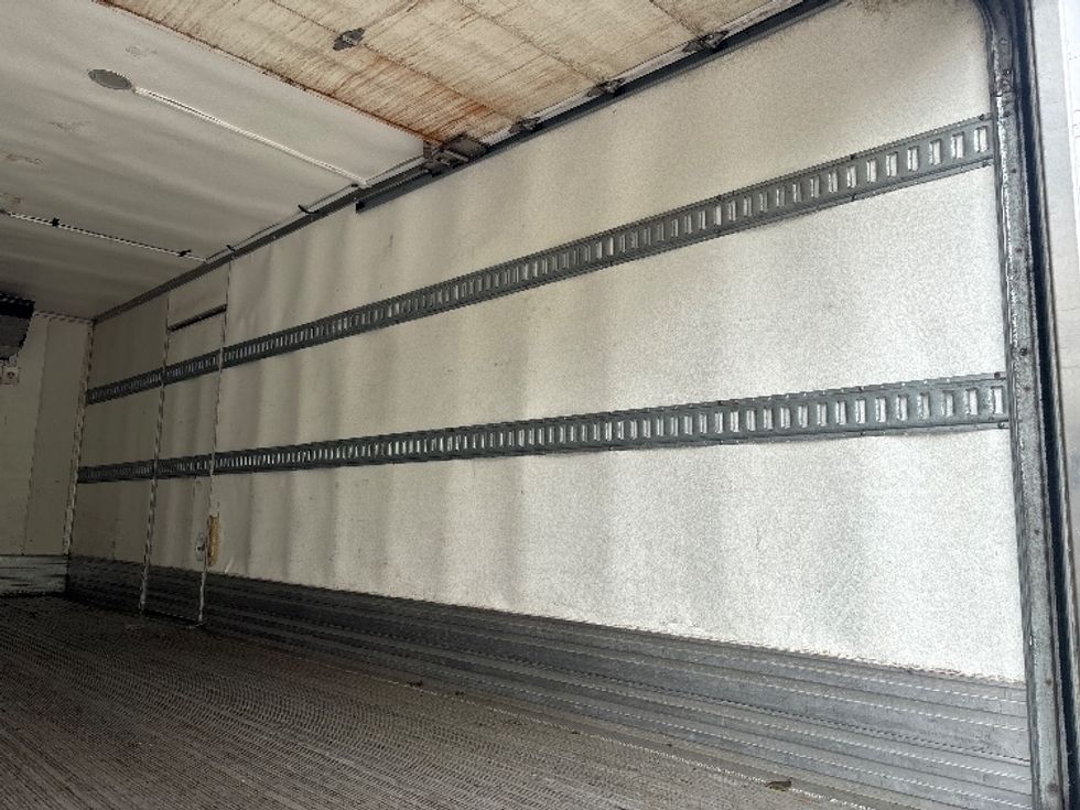 Refrigerated Truck-Light and Medium Duty Trucks-Isuzu-2020-NRR-North Bergen-NJ-147,670\n\t\tmiles-$ 48,750 - Image 12