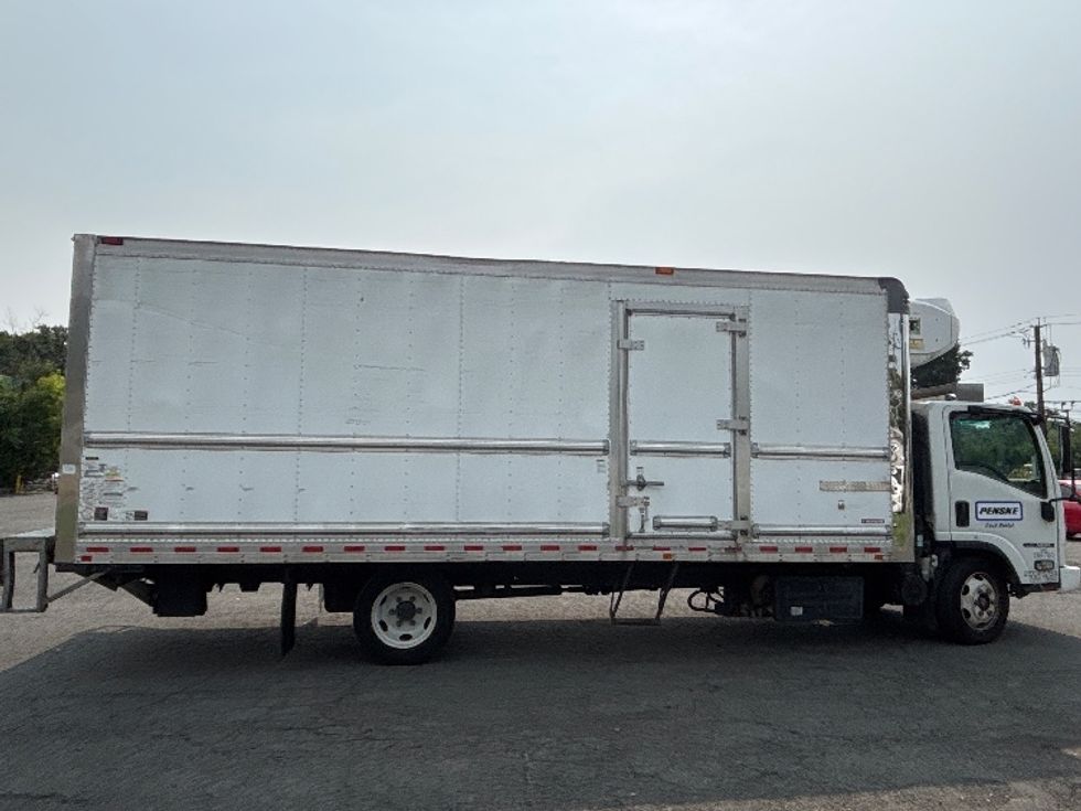 Refrigerated Truck-Light and Medium Duty Trucks-Isuzu-2020-NRR-North Bergen-NJ-147,670\n\t\tmiles-$ 48,750 - Image 15
