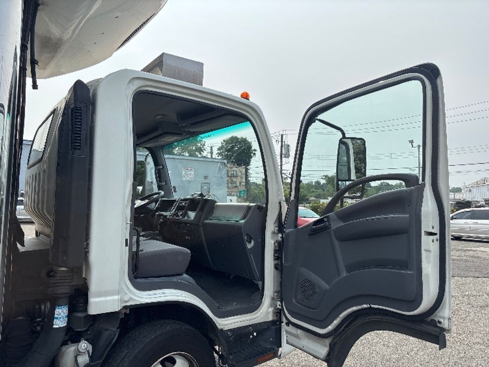 Refrigerated Truck-Light and Medium Duty Trucks-Isuzu-2020-NRR-North Bergen-NJ-147,670\n\t\tmiles-$ 48,750 - Image 20