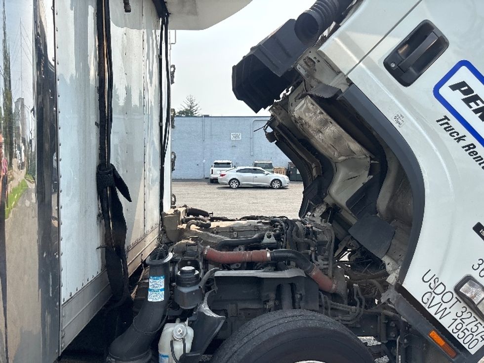 Refrigerated Truck-Light and Medium Duty Trucks-Isuzu-2020-NRR-North Bergen-NJ-147,670\n\t\tmiles-$ 48,750 - Image 23