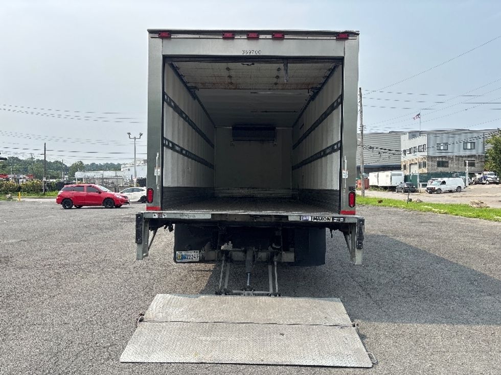 Refrigerated Truck-Light and Medium Duty Trucks-Isuzu-2020-NRR-North Bergen-NJ-147,670\n\t\tmiles-$ 48,750 - Image 9