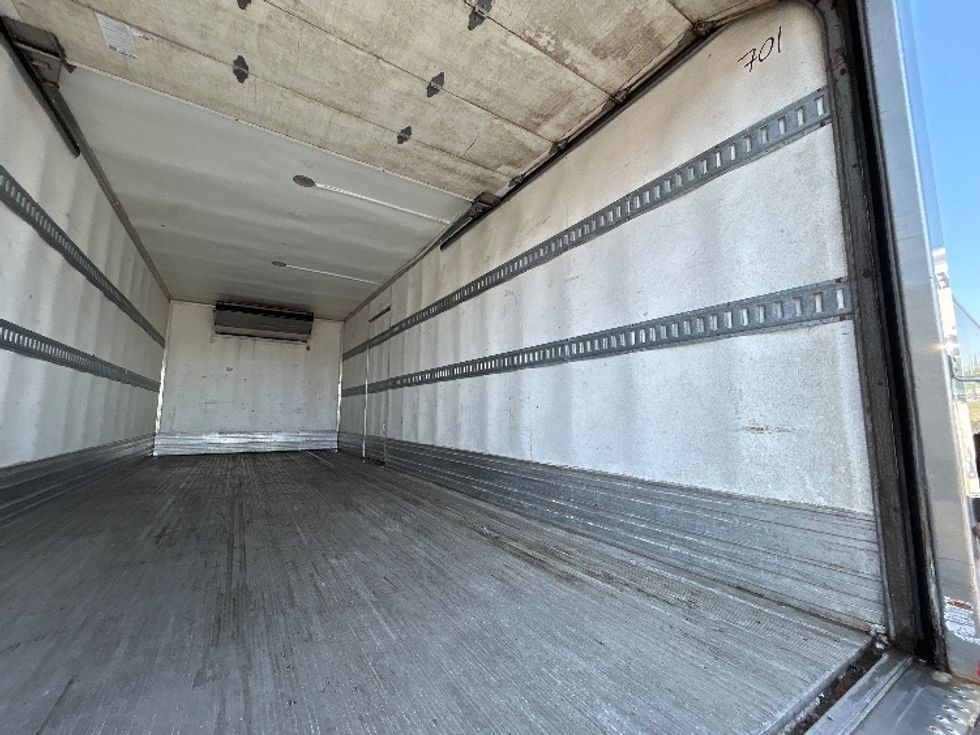 Refrigerated Truck-Light and Medium Duty Trucks-Isuzu-2020-NRR-Norton-MA-99,095\n\t\tmiles-$ 56,000 - Image 12