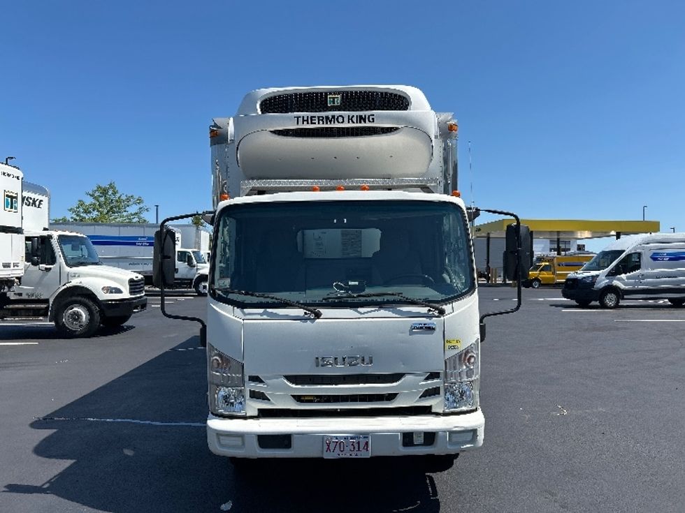 Refrigerated Truck-Light and Medium Duty Trucks-Isuzu-2020-NRR-Norton-MA-99,095\n\t\tmiles-$ 56,000 - Image 2