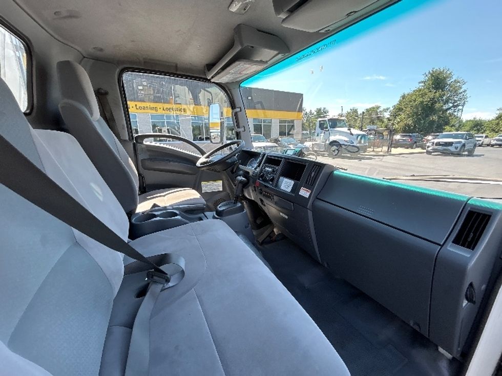 Refrigerated Truck-Light and Medium Duty Trucks-Isuzu-2020-NRR-Norton-MA-99,095\n\t\tmiles-$ 56,000 - Image 22