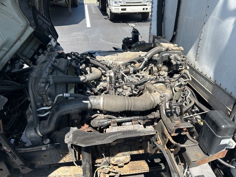 Refrigerated Truck-Light and Medium Duty Trucks-Isuzu-2020-NRR-Norton-MA-99,095\n\t\tmiles-$ 56,000 - Image 24
