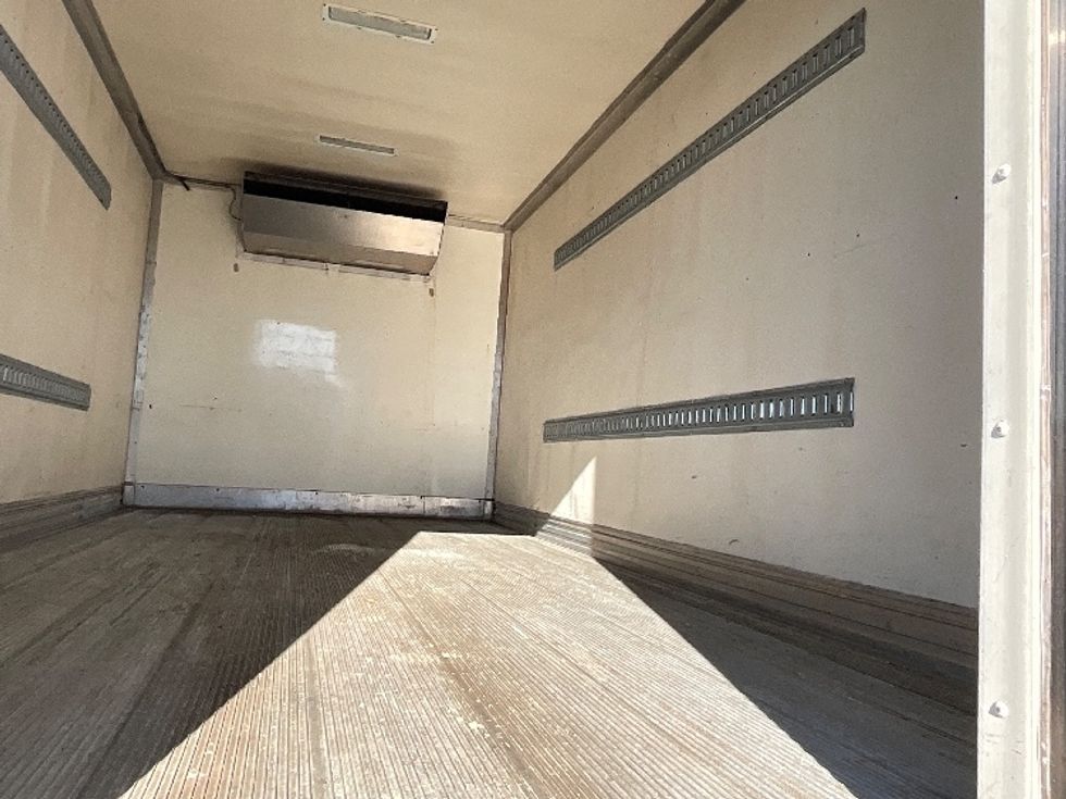Refrigerated Truck-Light and Medium Duty Trucks-Isuzu-2020-NRR-Pennsauken-NJ-124,683\n\t\tmiles-$ 49,500 - Image 11