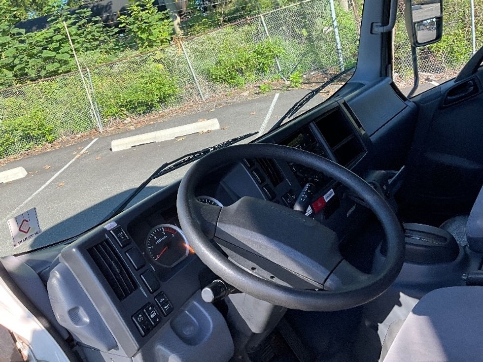 Refrigerated Truck-Light and Medium Duty Trucks-Isuzu-2020-NRR-Pennsauken-NJ-124,683\n\t\tmiles-$ 49,500 - Image 16