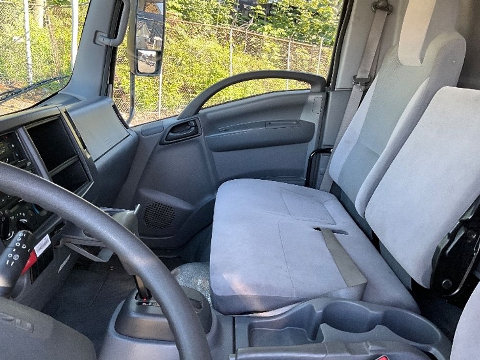 Refrigerated Truck-Light and Medium Duty Trucks-Isuzu-2020-NRR-Pennsauken-NJ-124,683\n\t\tmiles-$ 49,500 - Image 18