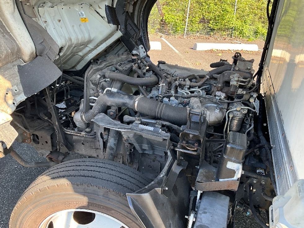 Refrigerated Truck-Light and Medium Duty Trucks-Isuzu-2020-NRR-Pennsauken-NJ-124,683\n\t\tmiles-$ 49,500 - Image 23