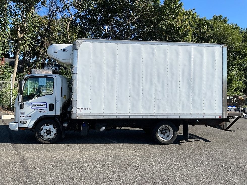 Refrigerated Truck-Light and Medium Duty Trucks-Isuzu-2020-NRR-Pennsauken-NJ-124,683\n\t\tmiles-$ 49,500 - Image 4