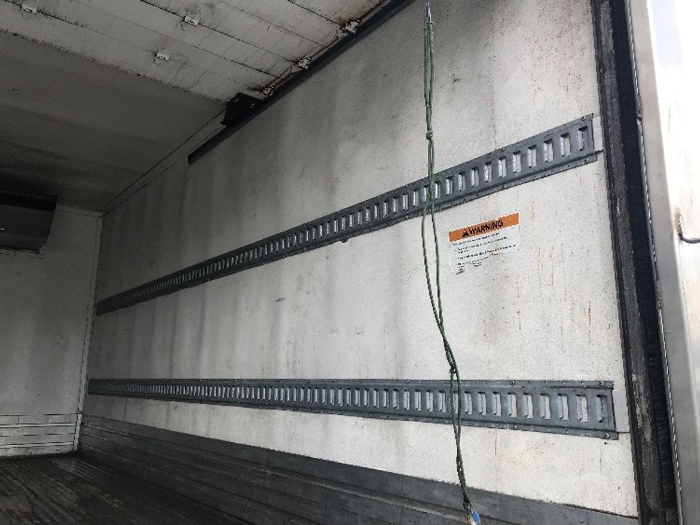 Refrigerated Truck-Light and Medium Duty Trucks-Isuzu-2020-NRR-Pennsauken-NJ-128,314\n\t\tmiles-$ 51,250 - Image 12