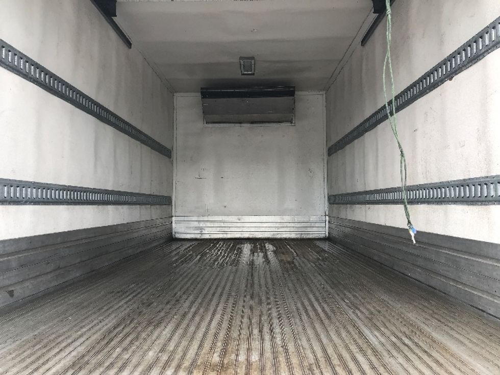 Refrigerated Truck-Light and Medium Duty Trucks-Isuzu-2020-NRR-Pennsauken-NJ-128,314\n\t\tmiles-$ 51,250 - Image 8