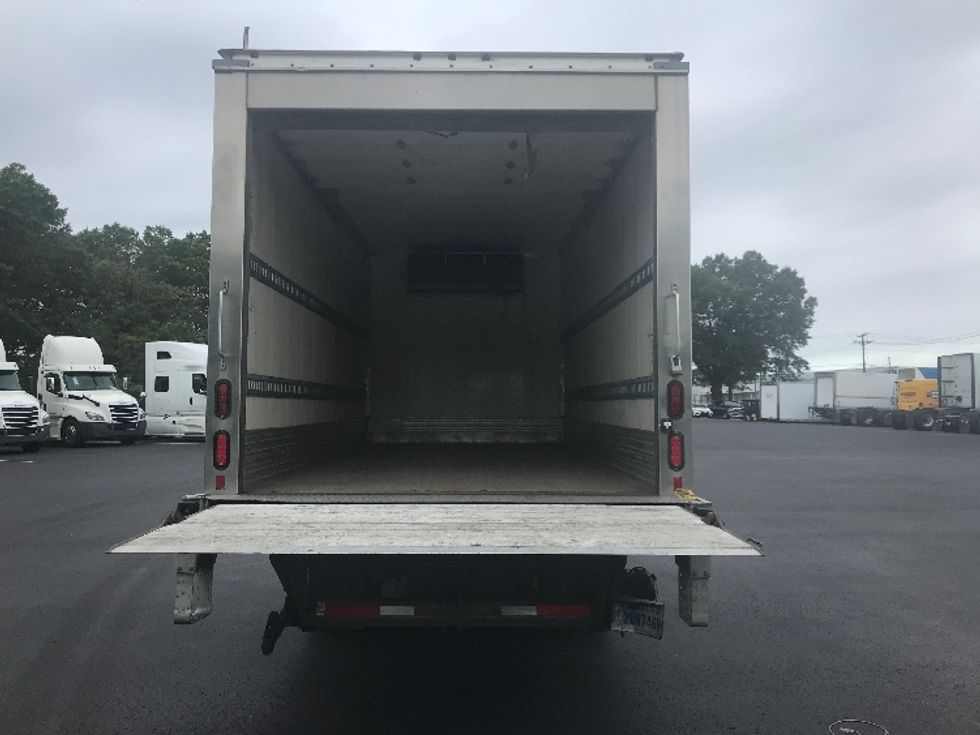 Refrigerated Truck-Light and Medium Duty Trucks-Isuzu-2020-NRR-Pennsauken-NJ-129,860\n\t\tmiles-$ 49,500 - Image 10