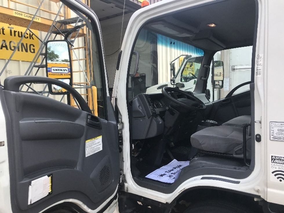 Refrigerated Truck-Light and Medium Duty Trucks-Isuzu-2020-NRR-Pennsauken-NJ-138,015\n\t\tmiles-$ 47,500 - Image 16
