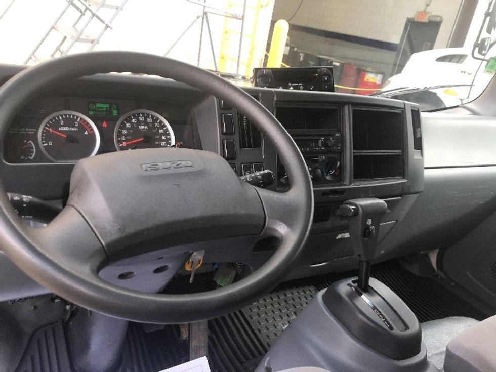 Refrigerated Truck-Light and Medium Duty Trucks-Isuzu-2020-NRR-Pennsauken-NJ-138,015\n\t\tmiles-$ 47,500 - Image 18