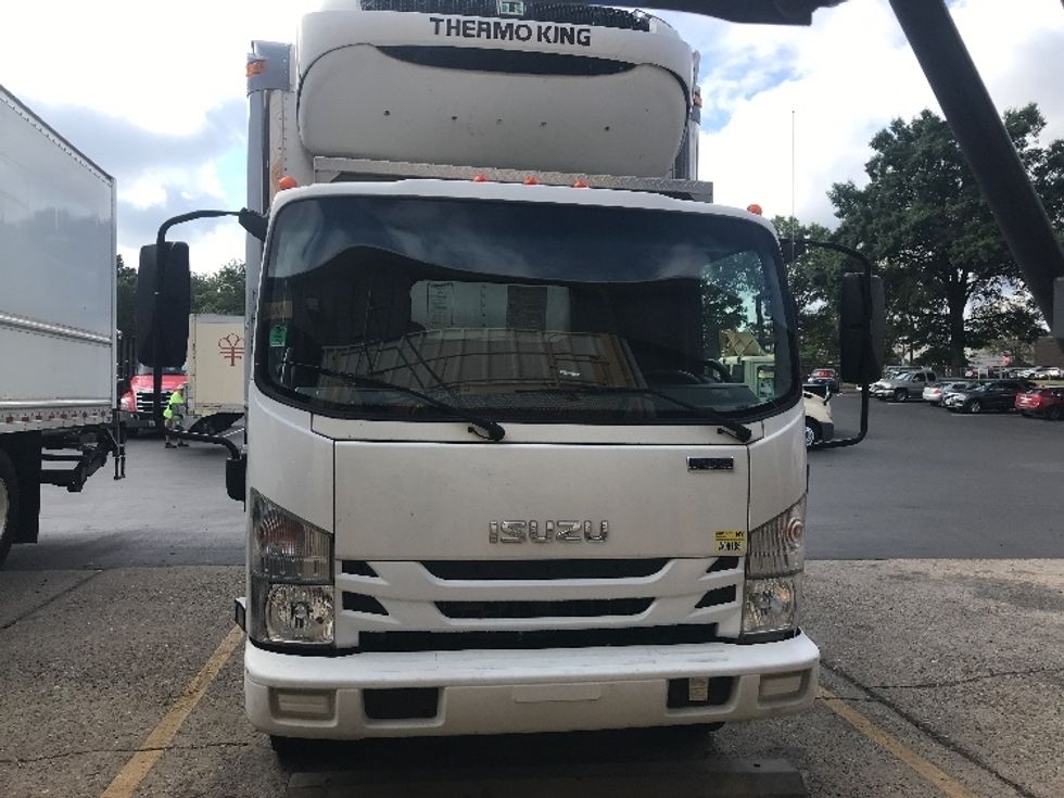 Refrigerated Truck-Light and Medium Duty Trucks-Isuzu-2020-NRR-Pennsauken-NJ-138,015\n\t\tmiles-$ 47,500 - Image 2