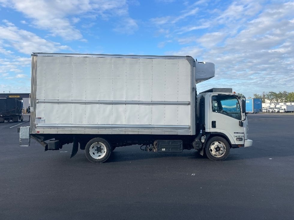 Refrigerated Truck-Light and Medium Duty Trucks-Isuzu-2020-NRR-Pennsauken-NJ-161,506\n\t\tmiles-$ 43,750 - Image 15
