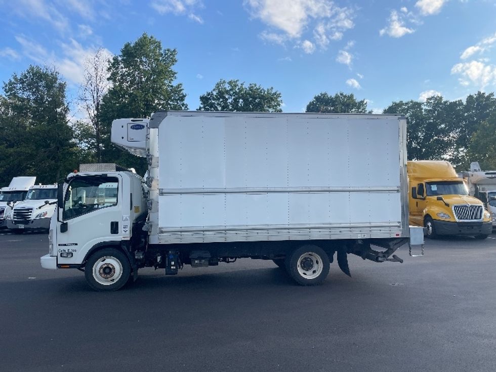Refrigerated Truck-Light and Medium Duty Trucks-Isuzu-2020-NRR-Pennsauken-NJ-161,506\n\t\tmiles-$ 43,750 - Image 4