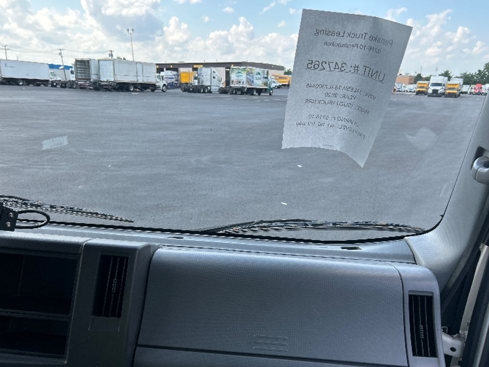 Refrigerated Truck-Light and Medium Duty Trucks-Isuzu-2020-NRR-Pennsauken-NJ-166,756\n\t\tmiles-$ 44,000 - Image 21