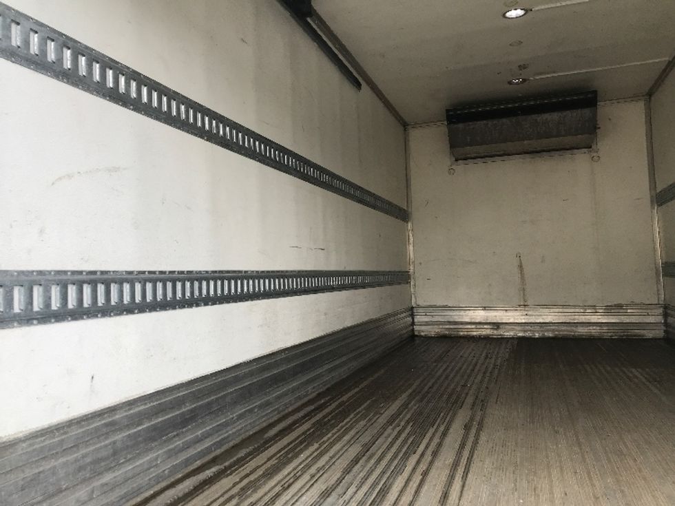 Refrigerated Truck-Light and Medium Duty Trucks-Isuzu-2020-NRR-Pennsauken-NJ-193,449\n\t\tmiles-$ 39,500 - Image 10