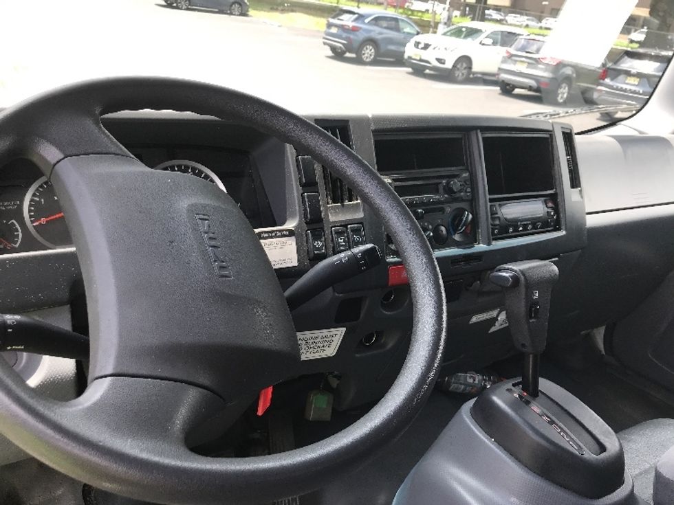 Refrigerated Truck-Light and Medium Duty Trucks-Isuzu-2020-NRR-Pennsauken-NJ-193,449\n\t\tmiles-$ 39,500 - Image 17