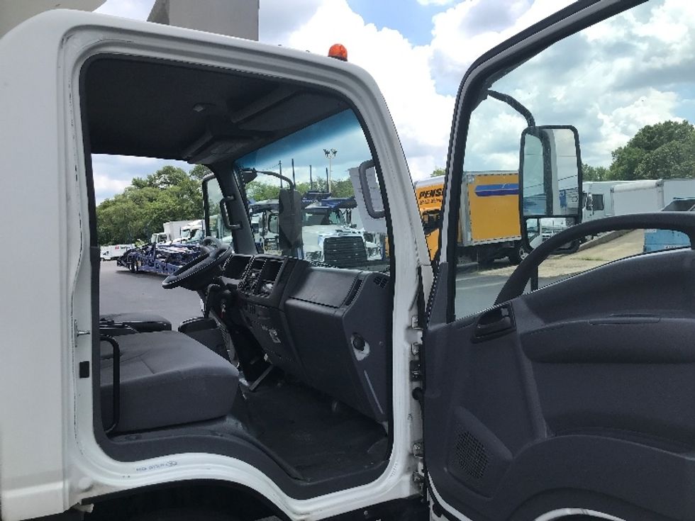 Refrigerated Truck-Light and Medium Duty Trucks-Isuzu-2020-NRR-Pennsauken-NJ-193,449\n\t\tmiles-$ 39,500 - Image 20