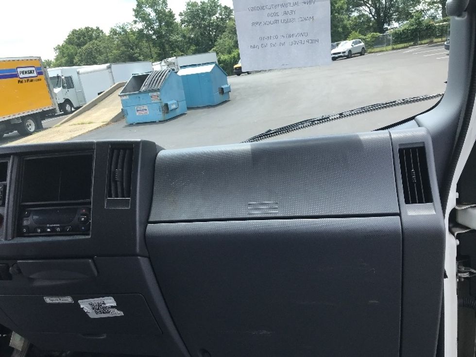 Refrigerated Truck-Light and Medium Duty Trucks-Isuzu-2020-NRR-Pennsauken-NJ-193,449\n\t\tmiles-$ 39,500 - Image 21