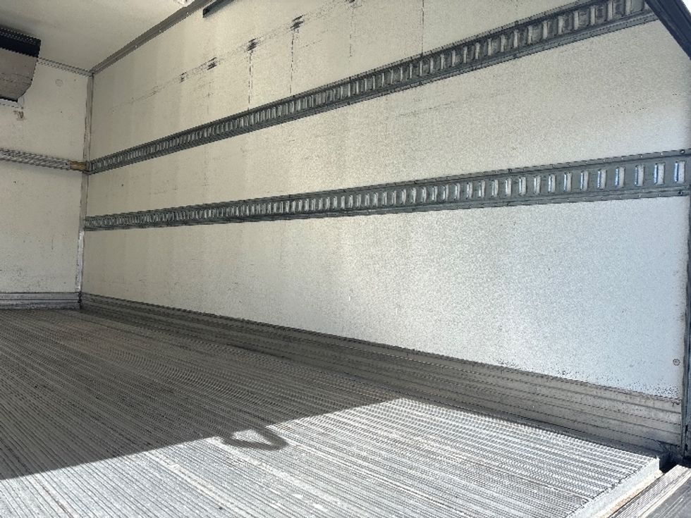 Refrigerated Truck-Light and Medium Duty Trucks-Isuzu-2020-NRR-Phoenix-AZ-161,987\n\t\tmiles-$ 47,750 - Image 12