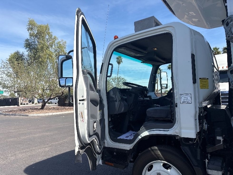 Refrigerated Truck-Light and Medium Duty Trucks-Isuzu-2020-NRR-Phoenix-AZ-161,987\n\t\tmiles-$ 47,750 - Image 16