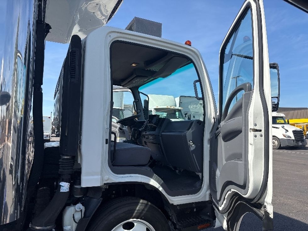 Refrigerated Truck-Light and Medium Duty Trucks-Isuzu-2020-NRR-Phoenix-AZ-161,987\n\t\tmiles-$ 47,750 - Image 20