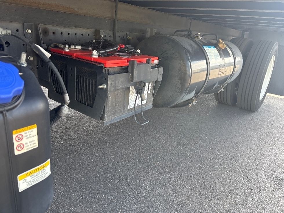 Refrigerated Truck-Light and Medium Duty Trucks-Isuzu-2020-NRR-Phoenix-AZ-161,987\n\t\tmiles-$ 47,750 - Image 5