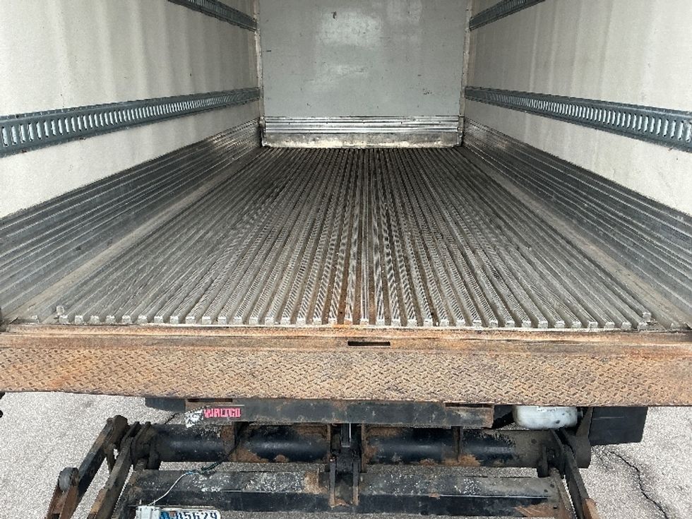 Refrigerated Truck-Light and Medium Duty Trucks-Isuzu-2020-NRR-Piqua-OH-148,015\n\t\tmiles-$ 51,000 - Image 10