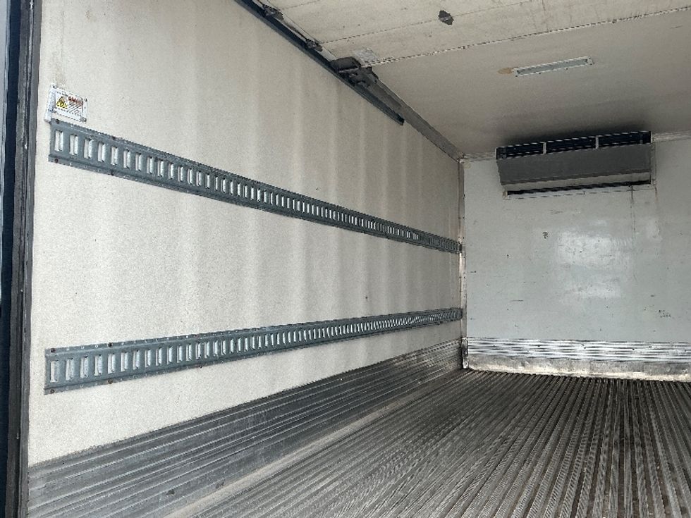 Refrigerated Truck-Light and Medium Duty Trucks-Isuzu-2020-NRR-Piqua-OH-148,015\n\t\tmiles-$ 51,000 - Image 11