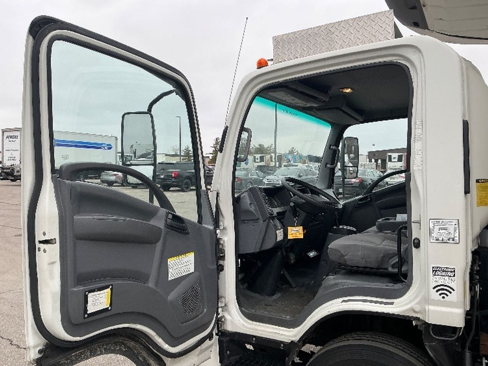 Refrigerated Truck-Light and Medium Duty Trucks-Isuzu-2020-NRR-Piqua-OH-148,015\n\t\tmiles-$ 51,000 - Image 16