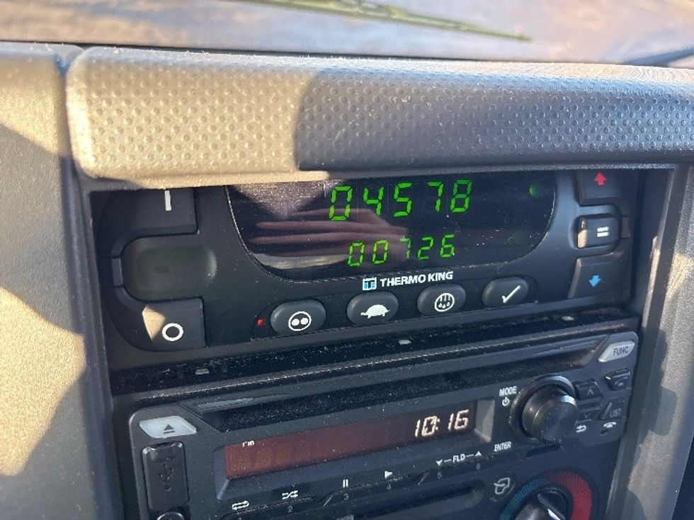 Refrigerated Truck-Light and Medium Duty Trucks-Isuzu-2020-NRR-Portland-OR-101,919\n\t\tmiles-$ 57,500 - Image 25