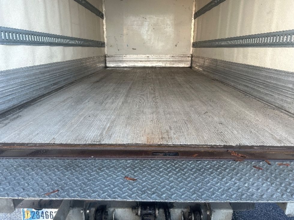 Refrigerated Truck-Light and Medium Duty Trucks-Isuzu-2020-NRR-Portland-OR-128,251\n\t\tmiles-$ 54,500 - Image 10
