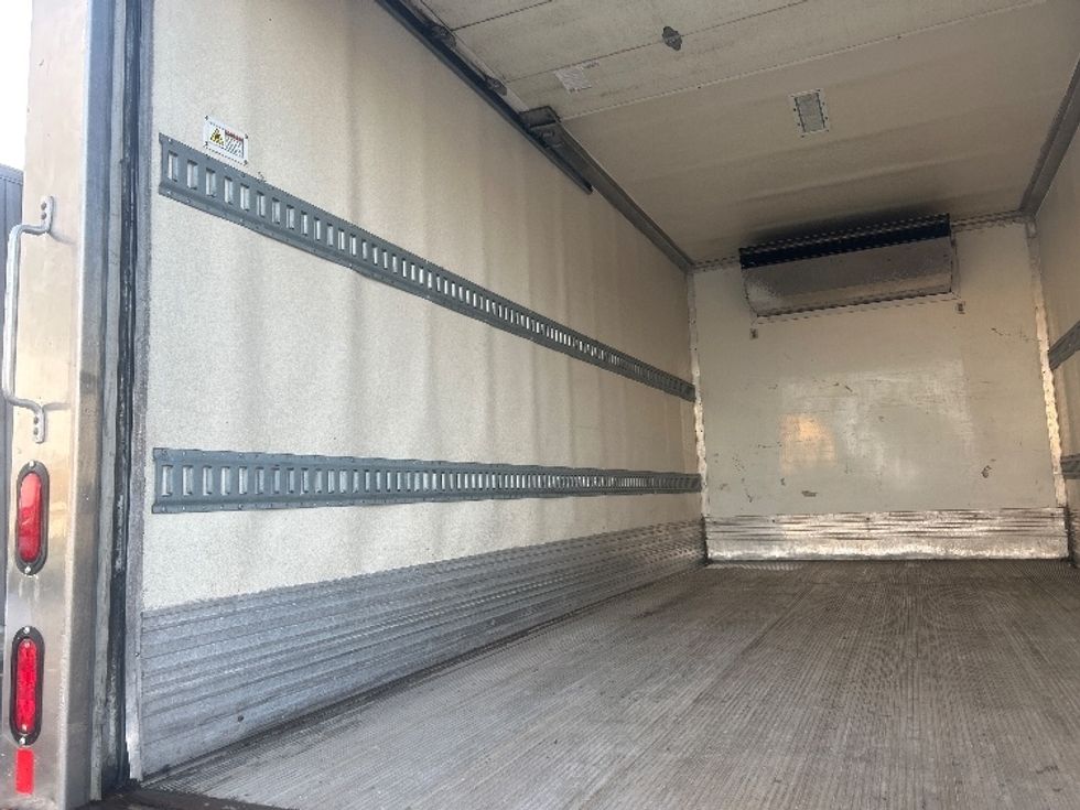 Refrigerated Truck-Light and Medium Duty Trucks-Isuzu-2020-NRR-Portland-OR-128,251\n\t\tmiles-$ 54,500 - Image 11