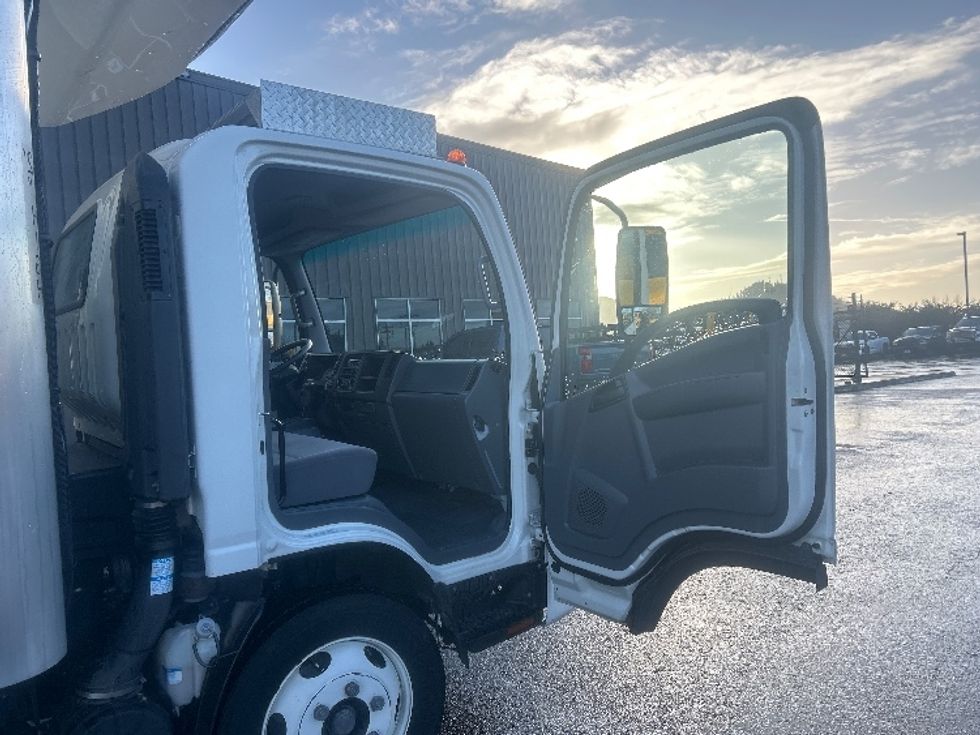 Refrigerated Truck-Light and Medium Duty Trucks-Isuzu-2020-NRR-Portland-OR-128,251\n\t\tmiles-$ 54,500 - Image 20