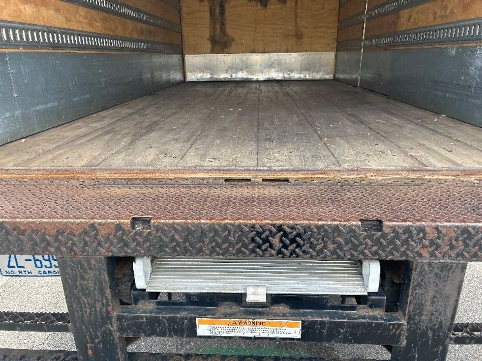 Refrigerated Truck-Light and Medium Duty Trucks-Isuzu-2020-NRR-Prince George-VA-165,984\n\t\tmiles-$ 37,000 - Image 10