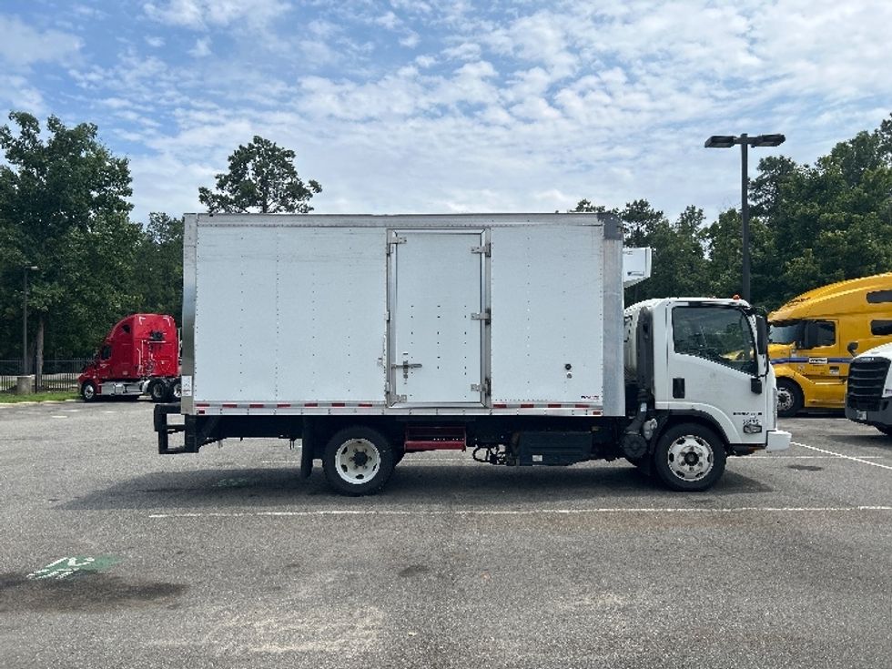 Refrigerated Truck-Light and Medium Duty Trucks-Isuzu-2020-NRR-Prince George-VA-165,984\n\t\tmiles-$ 37,000 - Image 15