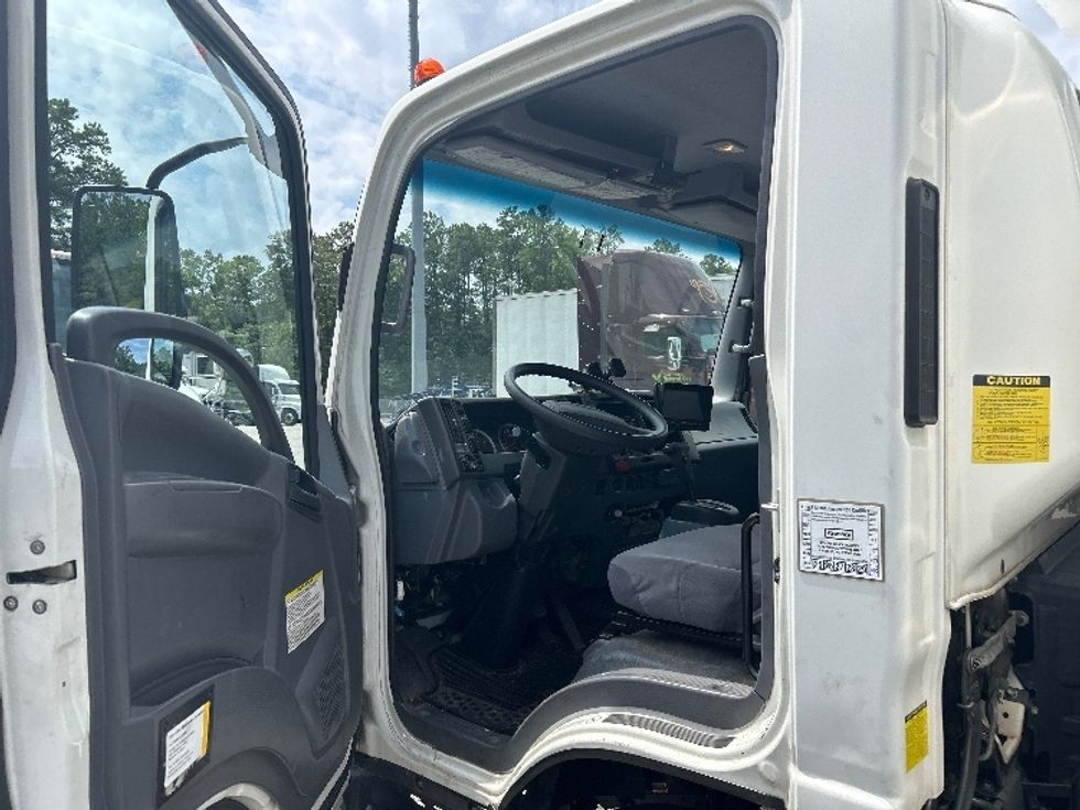 Refrigerated Truck-Light and Medium Duty Trucks-Isuzu-2020-NRR-Prince George-VA-165,984\n\t\tmiles-$ 37,000 - Image 16