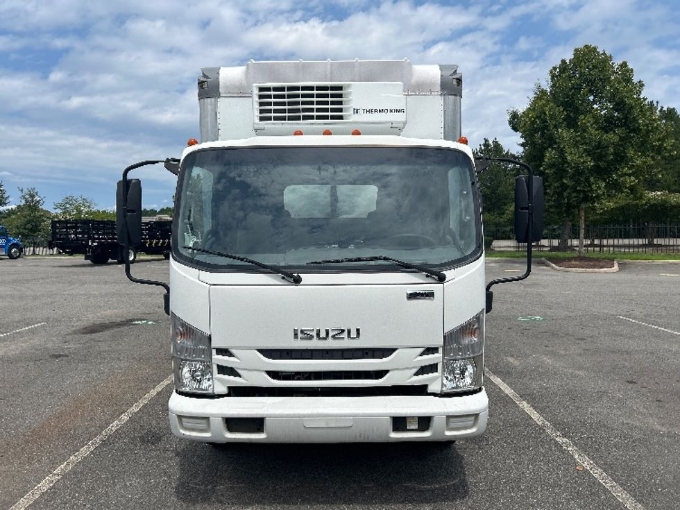 Refrigerated Truck-Light and Medium Duty Trucks-Isuzu-2020-NRR-Prince George-VA-165,984\n\t\tmiles-$ 37,000 - Image 2