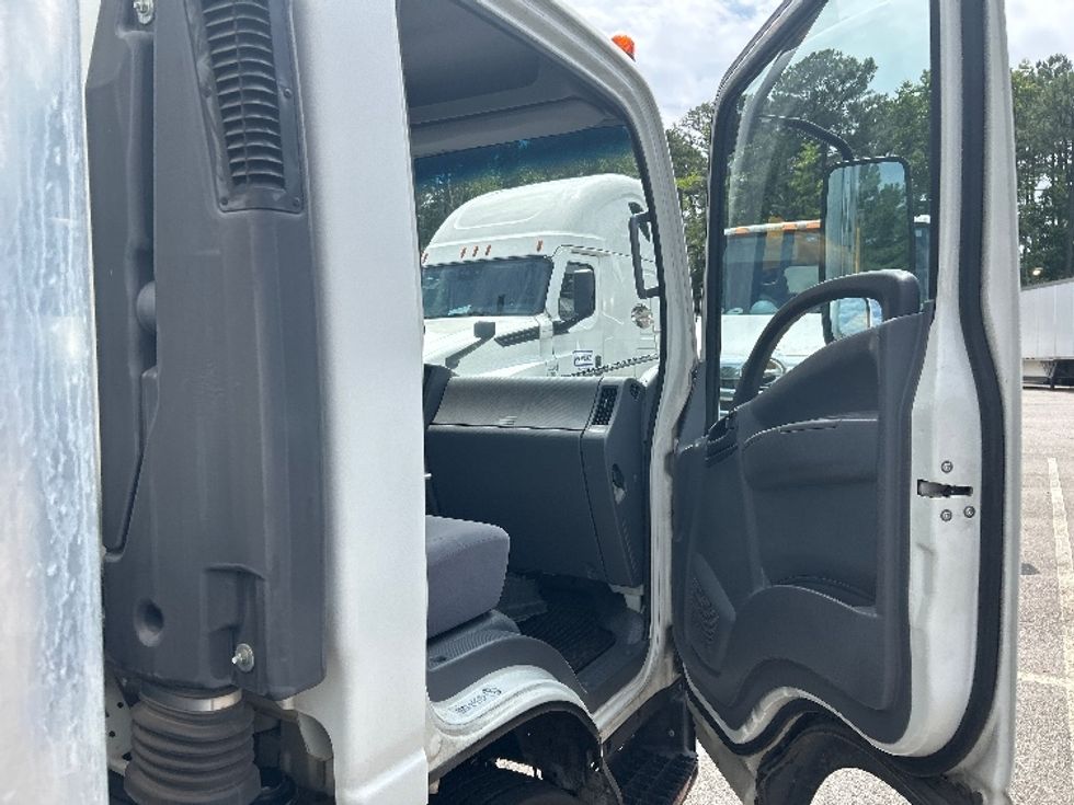 Refrigerated Truck-Light and Medium Duty Trucks-Isuzu-2020-NRR-Prince George-VA-165,984\n\t\tmiles-$ 37,000 - Image 20