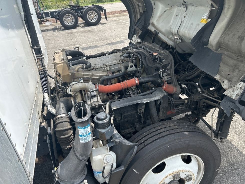 Refrigerated Truck-Light and Medium Duty Trucks-Isuzu-2020-NRR-Prince George-VA-165,984\n\t\tmiles-$ 37,000 - Image 22