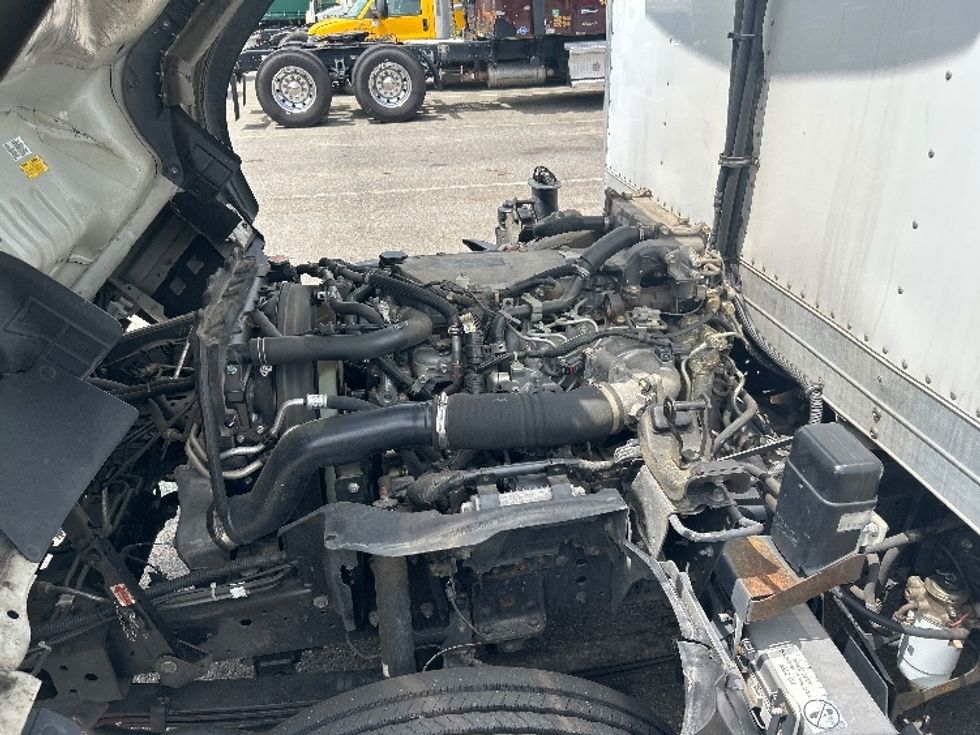 Refrigerated Truck-Light and Medium Duty Trucks-Isuzu-2020-NRR-Prince George-VA-165,984\n\t\tmiles-$ 37,000 - Image 23