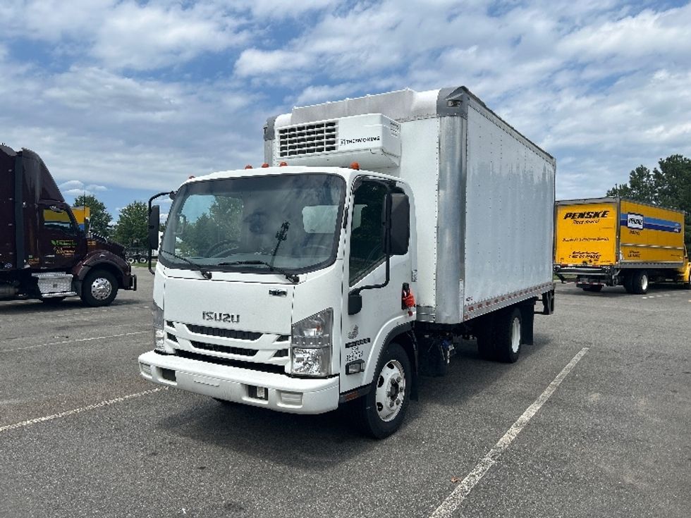 Refrigerated Truck-Light and Medium Duty Trucks-Isuzu-2020-NRR-Prince George-VA-165,984\n\t\tmiles-$ 37,000 - Image 3