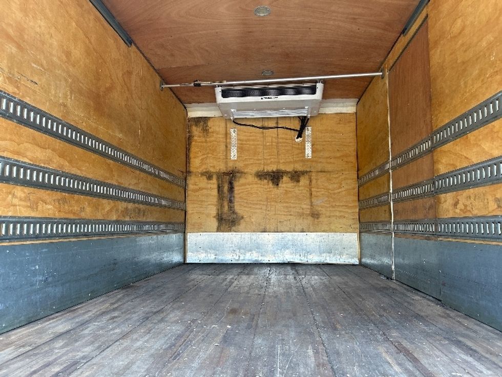 Refrigerated Truck-Light and Medium Duty Trucks-Isuzu-2020-NRR-Prince George-VA-165,984\n\t\tmiles-$ 37,000 - Image 9