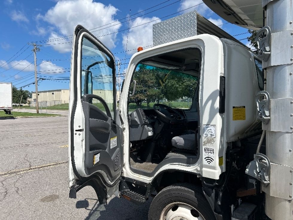 Refrigerated Truck-Light and Medium Duty Trucks-Isuzu-2020-NRR-Rochester-NY-155,926\n\t\tmiles-$ 48,750 - Image 16
