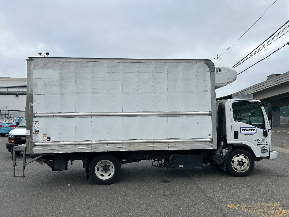 Refrigerated Truck-Light and Medium Duty Trucks-Isuzu-2020-NRR-Seattle-WA-134,402\n\t\tmiles-$ 53,000 - Image 15
